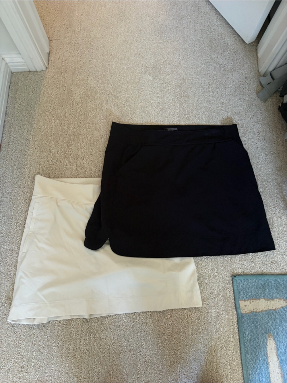 Black and White Stretch Skorts